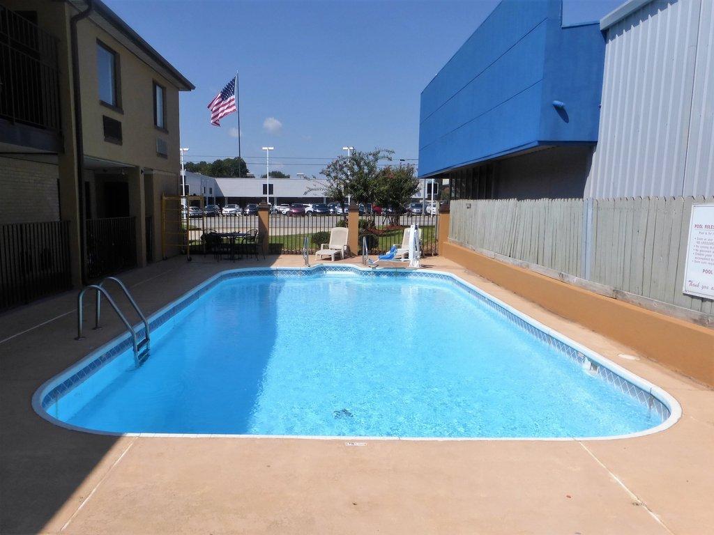 Red Roof Inn Muscle Shoals Dış mekan fotoğraf